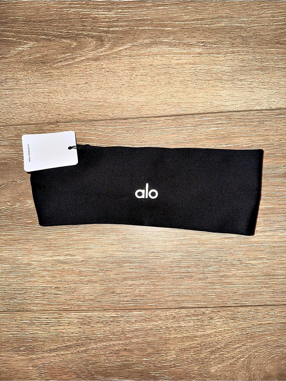 NWT Alo Yoga Black Performance Conquer Headband